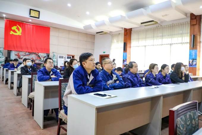 凝心聚力,同心篤行——安彩高科舉辦企業(yè)文化專題培訓(xùn)